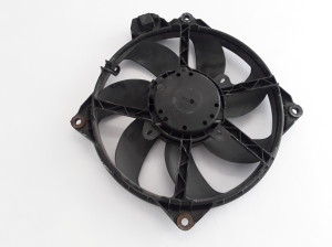  Cooling fan 