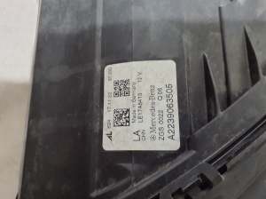 Mercedes Benz S-Class 223 (2020–2026) Esituli A2239063505 - 2