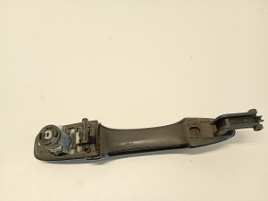 VOLVO V40 (2012–2019) Front door external opening handle and its details 31276437 - 3