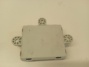 VOLVO V40 (2012–2019) Front door control unit 31343044 - 5