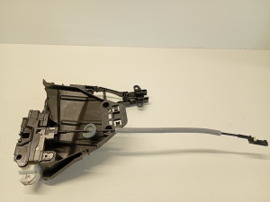 VOLVO V40 (2012–2019) Front door lock 31391824 - 5