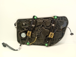 VOLVO V40 (2012–2019) Front door window regulator 31276215 - 3