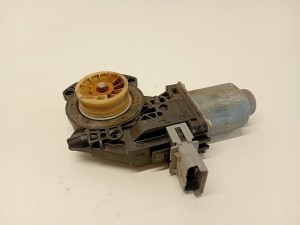 Citroen DS5 (2011–2019) Front door window regulator motor 440878L - 5