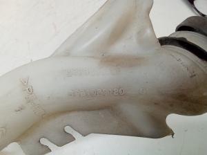 Citroen Berlingo (2008–2018) Front washer fluid reservoir 3526800006 - 3