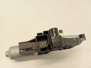 VOLVO V40 (2012–2019) Front door window regulator motor 966269103 - 3