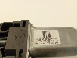 VOLVO V40 (2012–2019) Front door window regulator motor 966269103 - 4