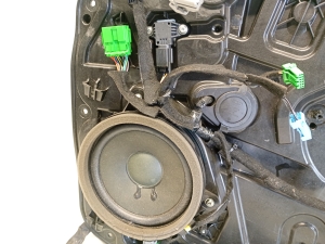 VOLVO V40 (2012–2019) Front door window regulator 31276216 - 2
