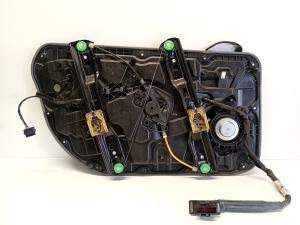 VOLVO V40 (2012–2019) Front door window regulator 31276216 - 3
