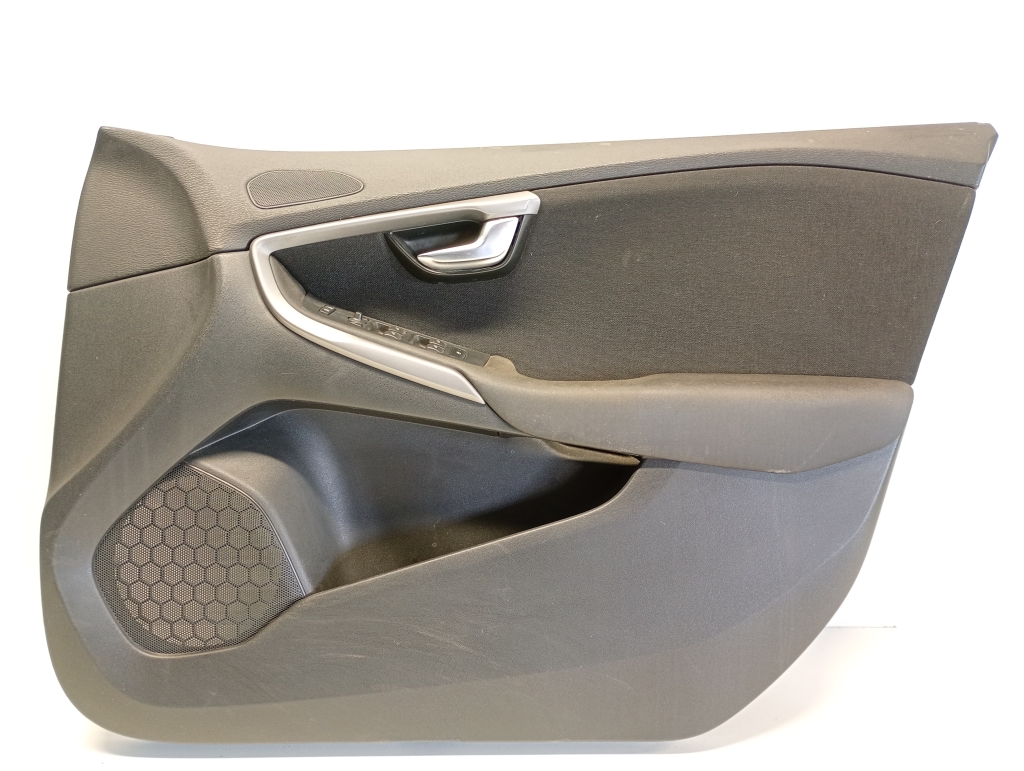 VOLVO V40 (2012–2019) Front door panel and its parts VOLVO V40 (2012–2019) Front door panel and its parts