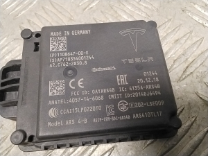 Tesla Model 3 3 (2016–2024) Blind spot radar Distronic 110864700E - 3