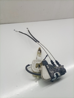 Hyundai Santa Fe (2012–2018) Rear side door lock 814102W030CJM - 3