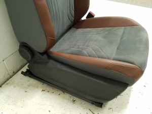 Volkswagen ID.4 I (2020–2026) Front seat and its parts - 2