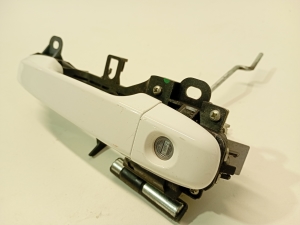 TOYOTA Auris E18 (2012–2018) Front door external opening handle and its details 42472 - 5