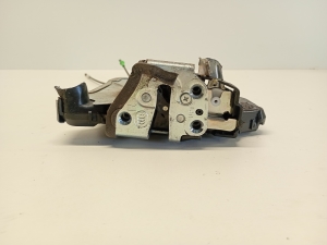 TOYOTA Auris E18 (2012–2018) Front door lock 212216 - 5