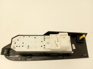TOYOTA Auris E18 (2012–2018) Front door glass switch 0870y32 - 2
