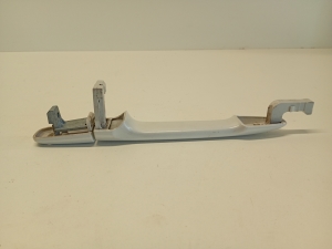 Mitsubishi Outlander (2012–2021) Front door external opening handle and its details l5 - 5