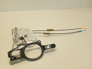Mitsubishi Outlander (2012–2021) Front door lock 16z24 - 2