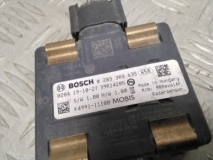 Aklās zonas radars Distronic - K499111100