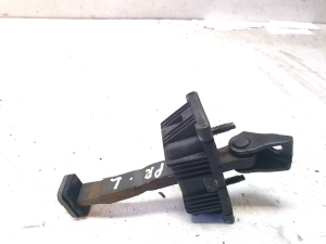 TOYOTA Avensis T25 (2003–2008) Front door check - 3