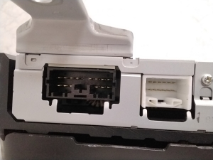 Mitsubishi Outlander (2012–2021) Audio amplifier 8701A565 - 2