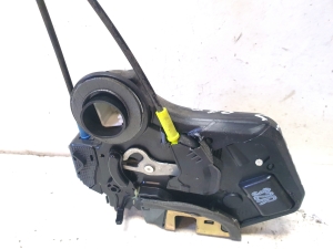 TOYOTA Avensis T25 (2003–2008) Rear side door lock - 2