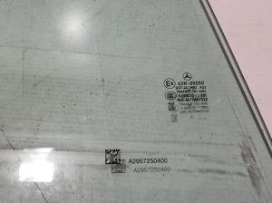 Mercedes Benz EQE V295 (2022–2026) Priekšējo durvju stikls A2957250400 - 3