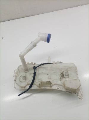 Opel Combo E (2018–2026) Front washer fluid reservoir 9817300980 - 4