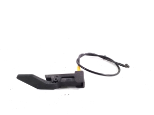 RENAULT Captur (2013–2019) Hood release handle on the hood 656225059R - 2