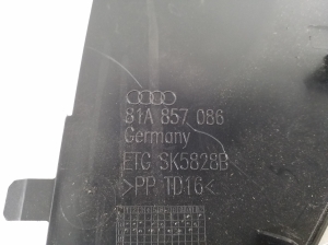 AUDI Q2 (2016–2026) Salona paneļa cita detaļa 81A857086 - 3