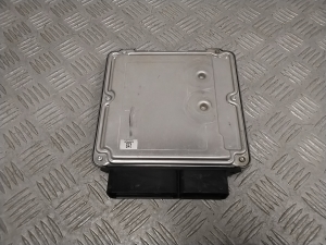 Porsche Cayenne (2002–2010) Engine control unit 03H906032DK - 2