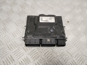 Motorsteuergerät - 237104330S