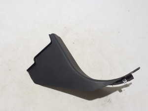 Land Rover Defender II (2019–2026) Inner sill trim L8B202348BF - 2