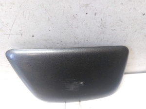 Eesmise kaitseraua esitulede pesuri kork - 016076