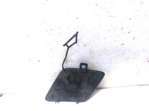 Volkswagen Passat B8 (2014–2023) Front bumper tow hook cover 3G0807155 - 2
