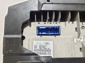 Land Rover Defender II (2019–2026) Instrument cluster P8B210F948LB - 2