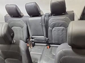 Land Rover Defender II (2019–2026) Salons un tā detaļas - 10