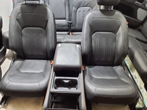 Land Rover Defender II (2019–2026) Salons un tā detaļas - 9