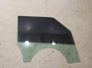 Front door glass - LR131676