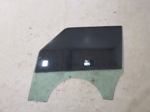 Front door glass - LR131677