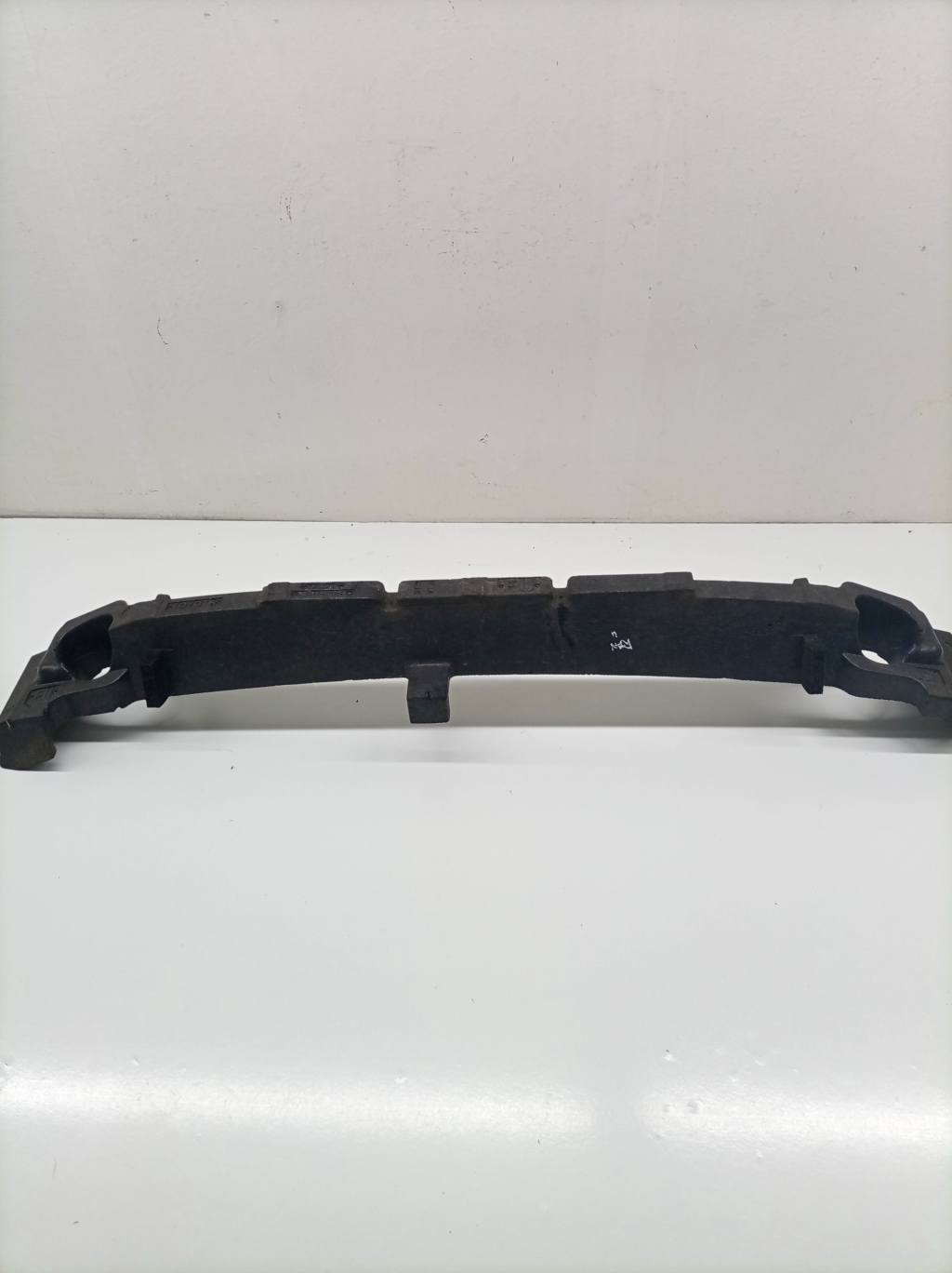 TOYOTA RAV 4 A4 (2012–2018) Priekšējā bampera absorbētājs 5261442080 TOYOTA RAV 4 A4 (2012–2018) Priekšējā bampera absorbētājs 5261442080