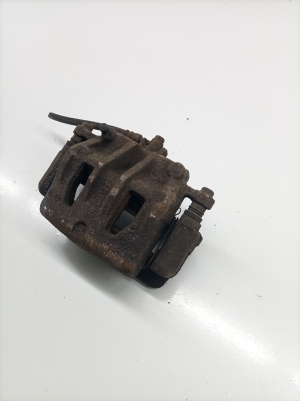Hyundai Santa Fe (2012–2018) Eesmine pidurisadul 581102W700 - 3