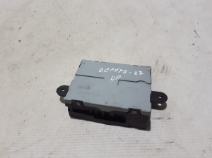 Land Rover Defender II (2019–2026) Front door control unit M8E214D617CA - 2