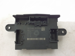 Front door control unit - M8E214D617CA