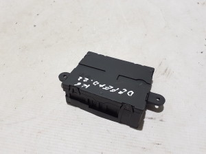 Land Rover Defender II (2019–2026) Rear side door control unit M8E214D620CA - 2