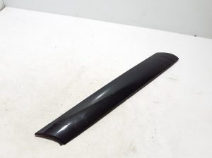 Land Rover Defender II (2019–2026) Windshield pillar outer molding LR174350 - 2