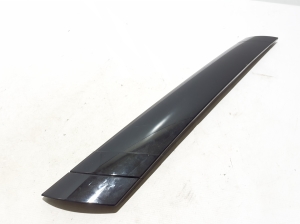 Land Rover Defender II (2019–2026) Windshield pillar outer molding LR174350 - 3