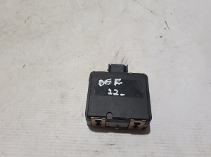 Land Rover Defender II (2019–2026) Pimeda nurga radar Distronic M8B29G768AD - 3