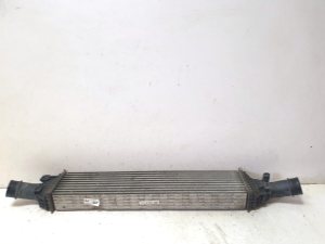 AUDI A4 B8 (2007–2016) Vahejahuti radiaator 8K0145805G - 2