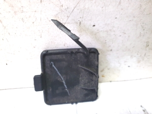 Kia Sorento (2014–2026) Front bumper tow hook cover 86588C5510 - 4