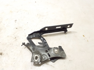 Hood hinge - 8W0823301D